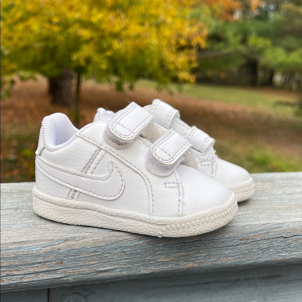 Nike Toddler Court Royale Velcro White Sneakers